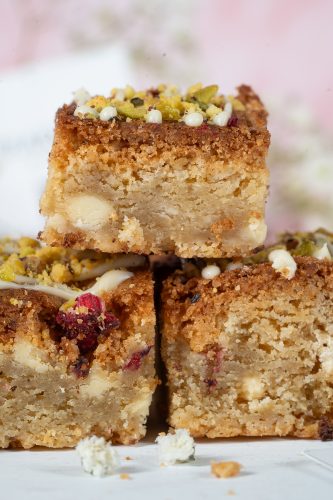 брауни кутия подарък за Свети Валентин и Осми март