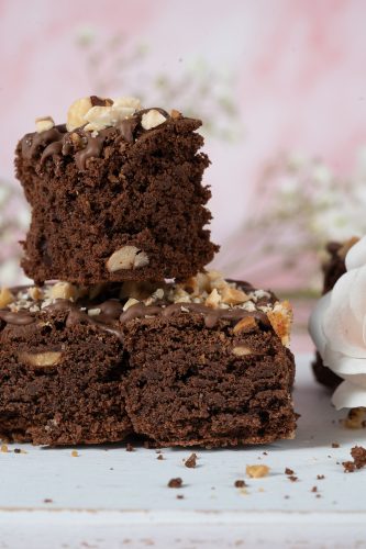 брауни кутия подарък за Свети Валентин и Осми март