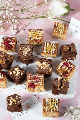 брауни кутия подарък за Свети Валентин и Осми март